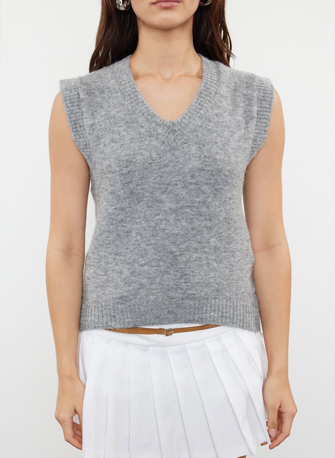 trendyol Gray Wool Fitted/Body Hugging Knitwear Sweater - Image 3