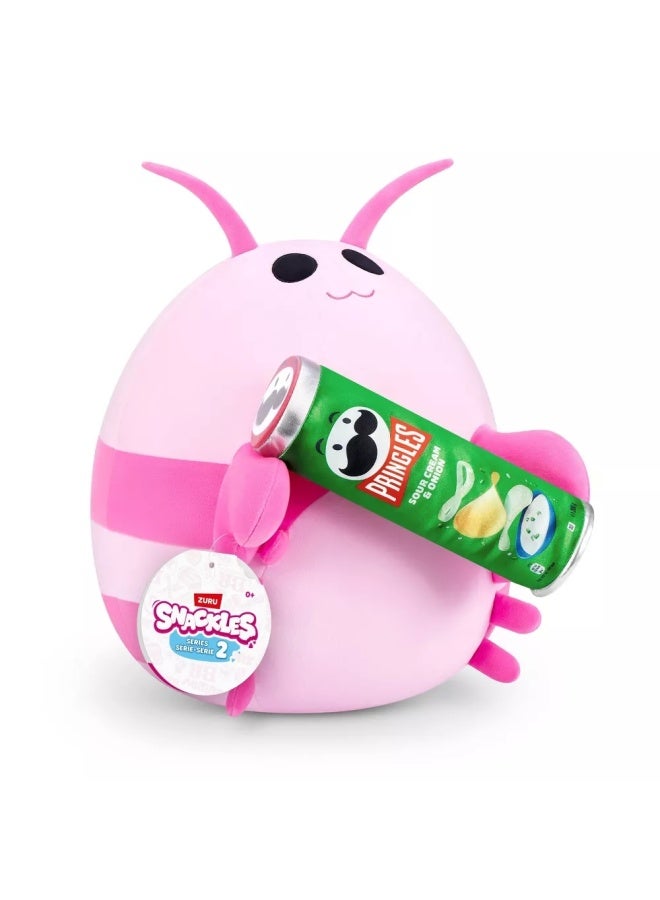 Snackles Series 2 Lily the Shrimp and Pringles Plush (35.56 cm) - Image 2