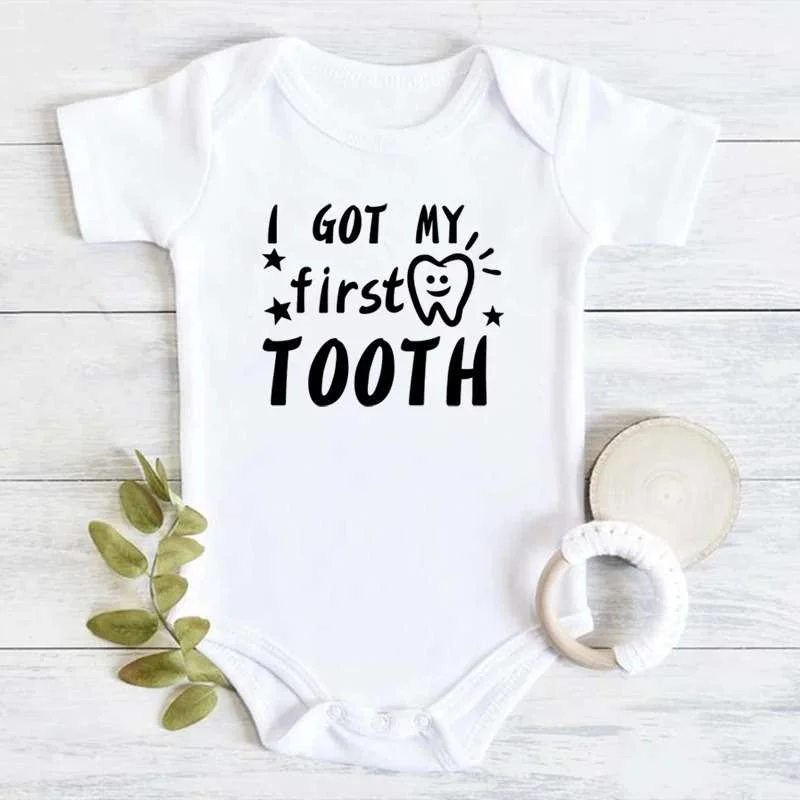 Matching Family Outfits “I Got My First Tooth” Baby Romper – Cute Milestone Infant Bodysuit, Soft Cotton Short Sleeve Newborn Outfit, Unisex Baby Boy Girl Jumpsuit, Baby Photo Outfit Gift (WHITE)