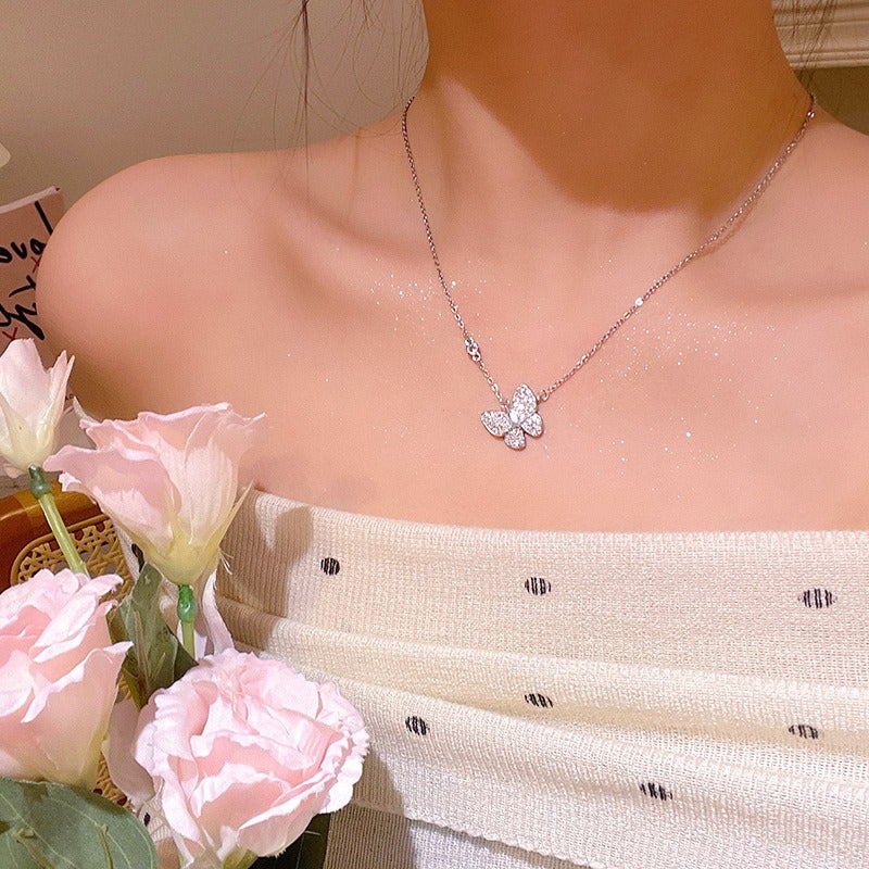 Luxury Butterfly Pendant Necklace for Women, Micro-Set Crystal Collarbone Chain, Titanium Steel, Minimalist Elegant Jewelry