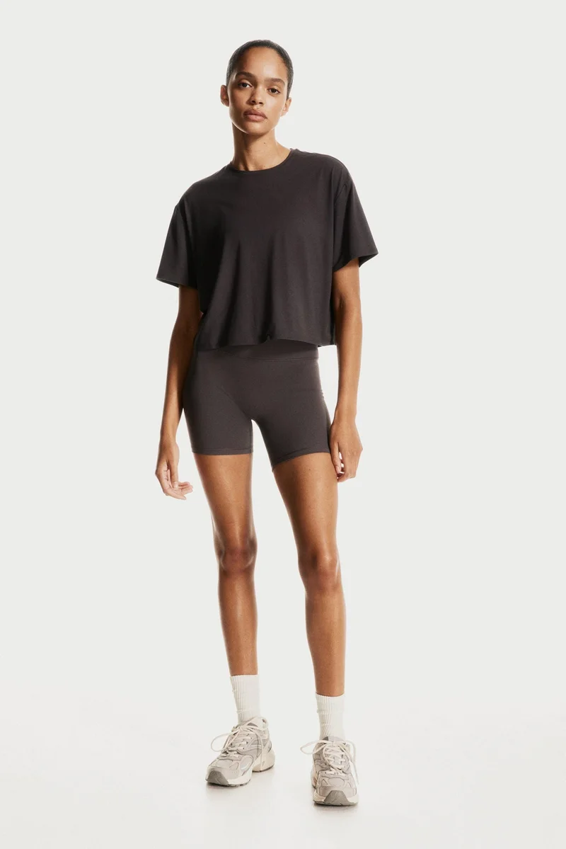 H&M Boxy-style sports top in DryMove™