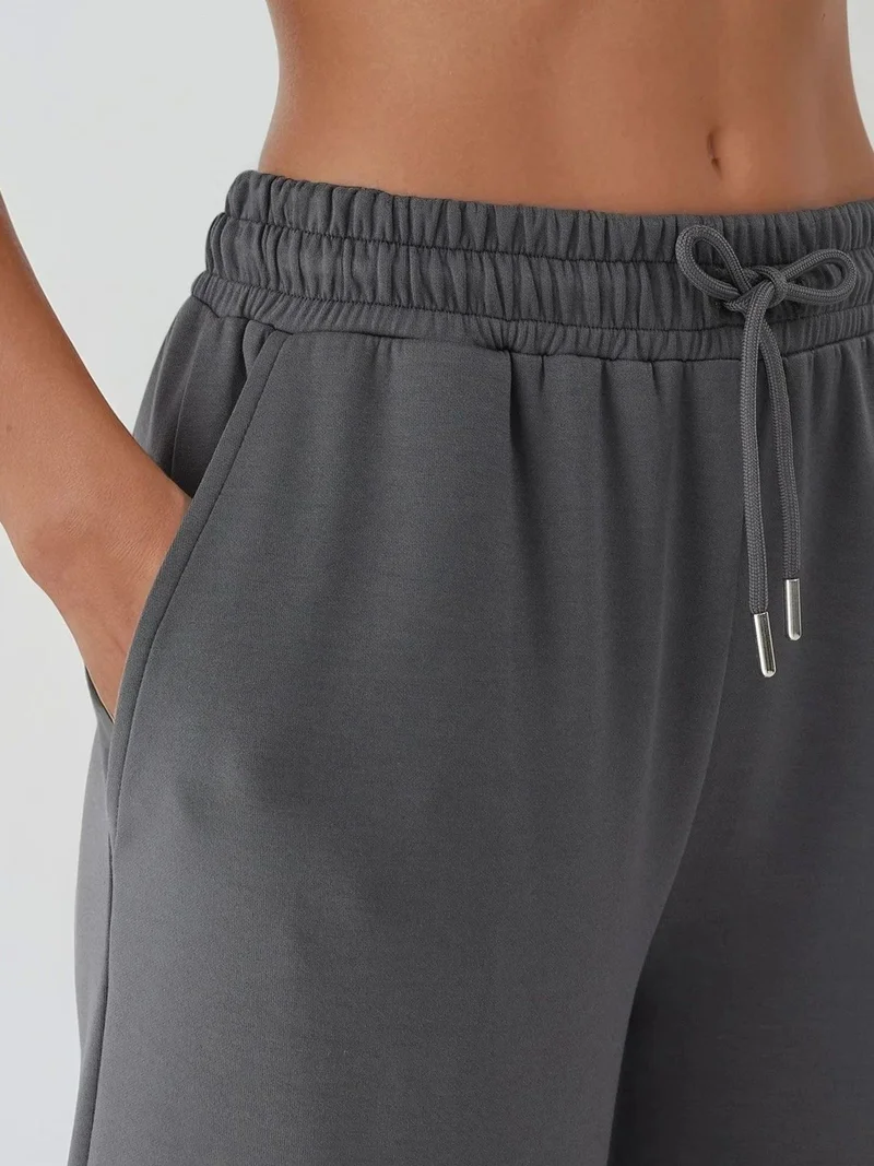 زوبعة طقم قطعتين سويت شيرت أساسي بلمسة مودال وبنطلون واسع الساق