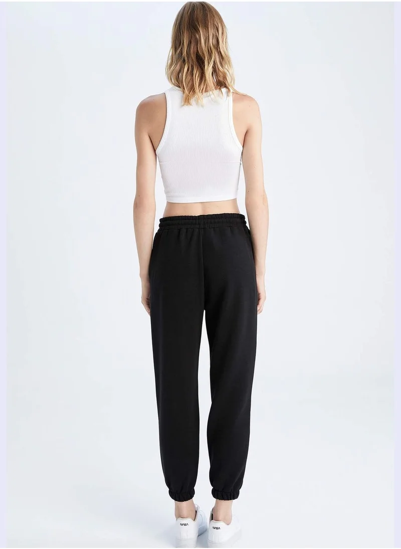 DeFacto Relaxed Fit Tracksuit Joggers