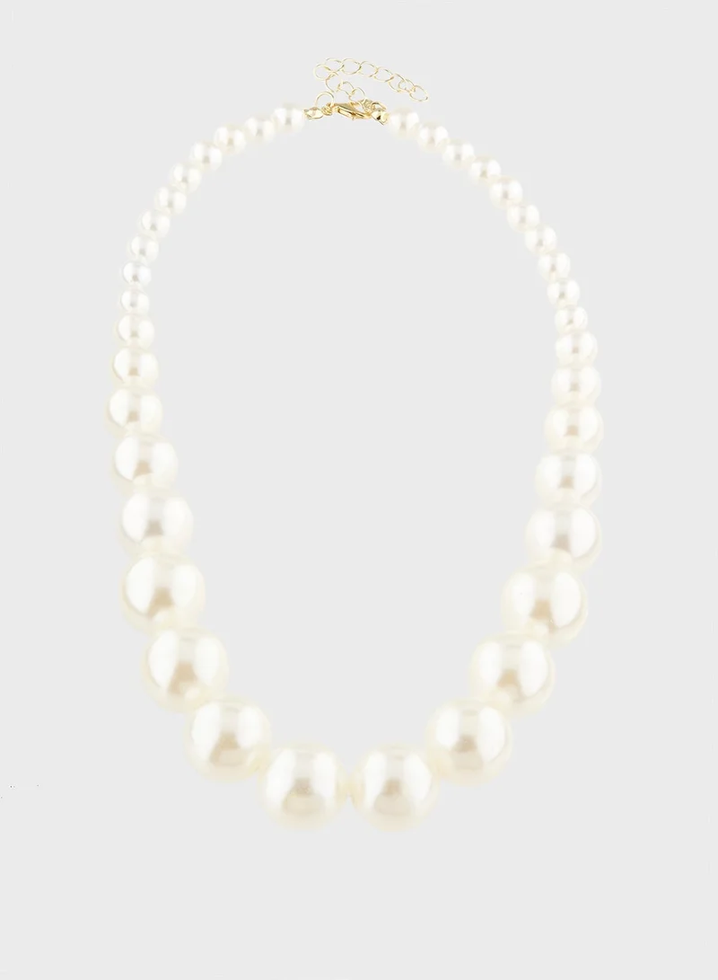 ELLA Pearl Necklace