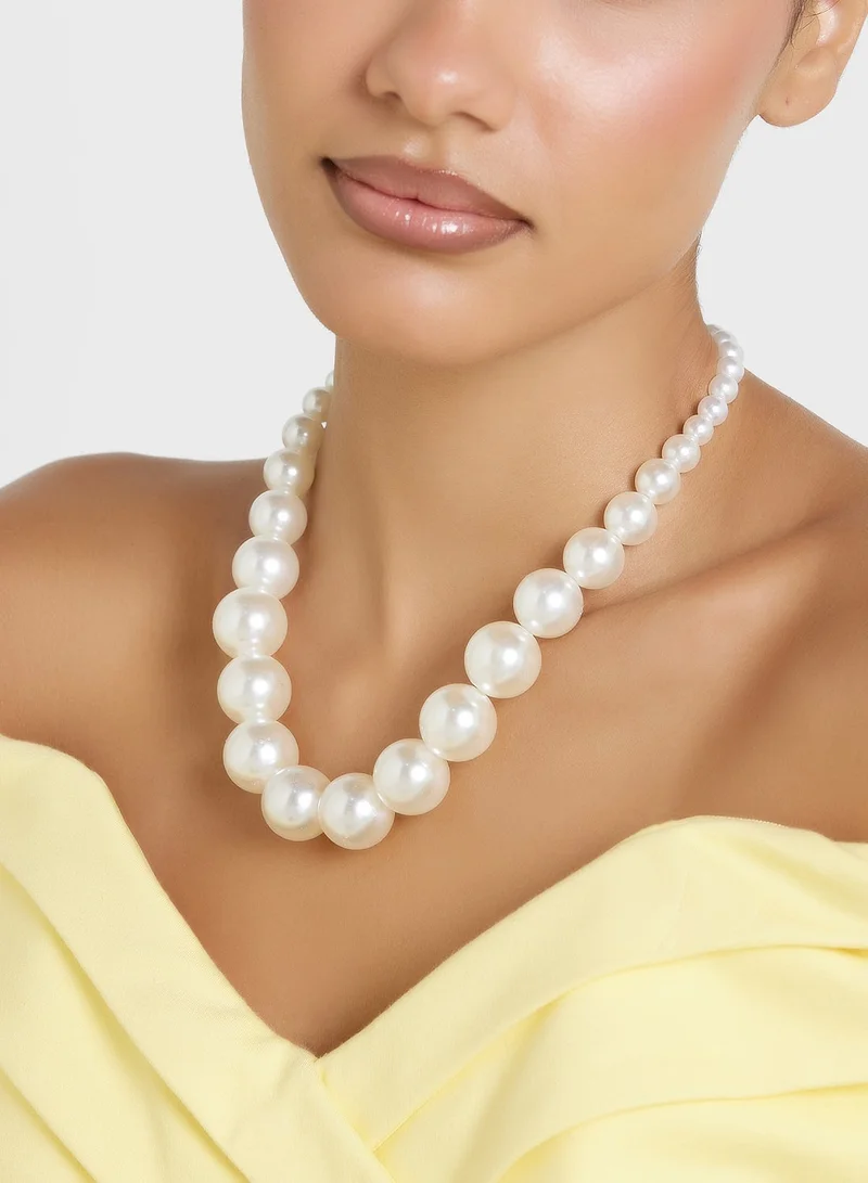 ELLA Pearl Necklace