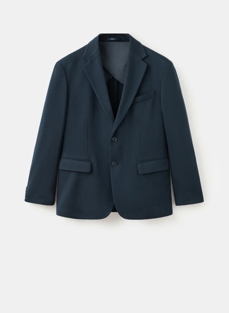 مانجو مان بليزر بقصة ضيقة بنقوش دقيقة