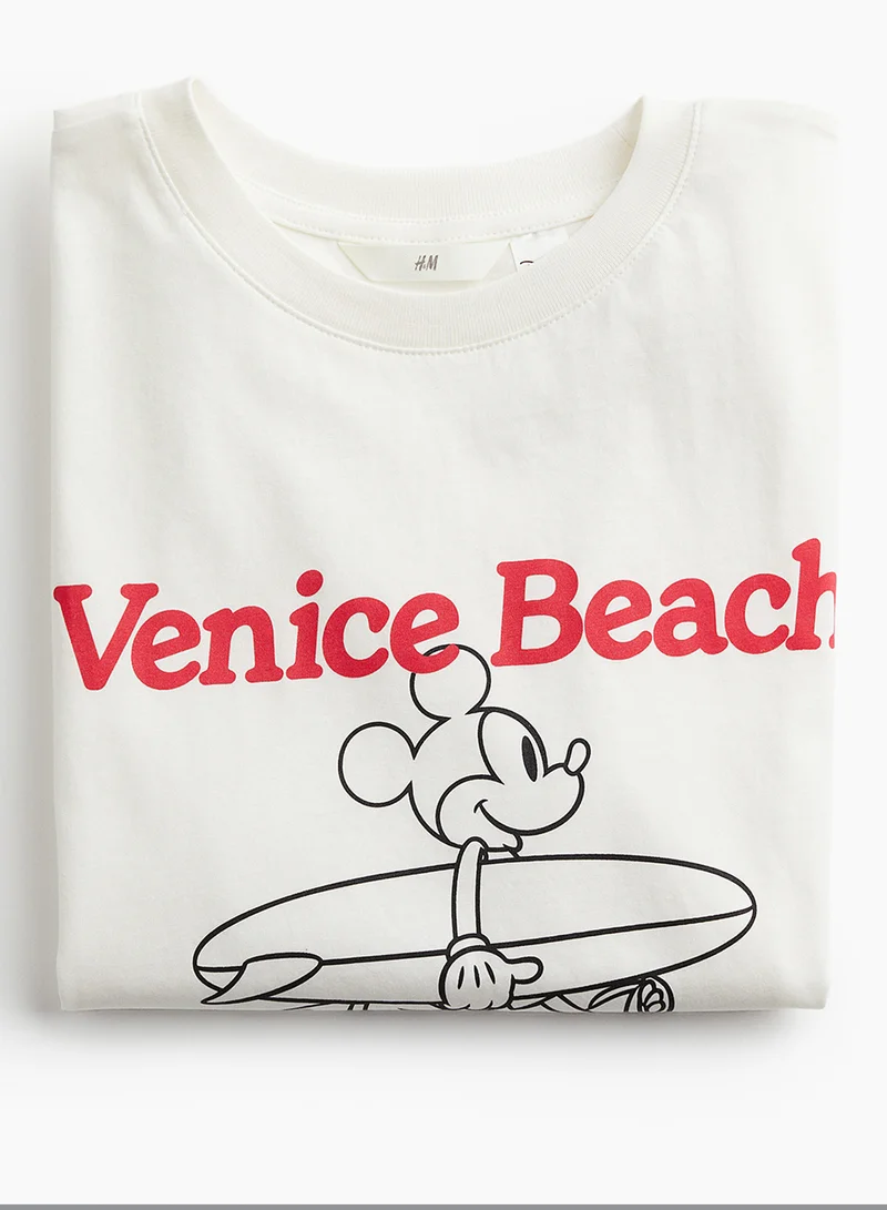 اتش اند ام T-Shirt With A Motif