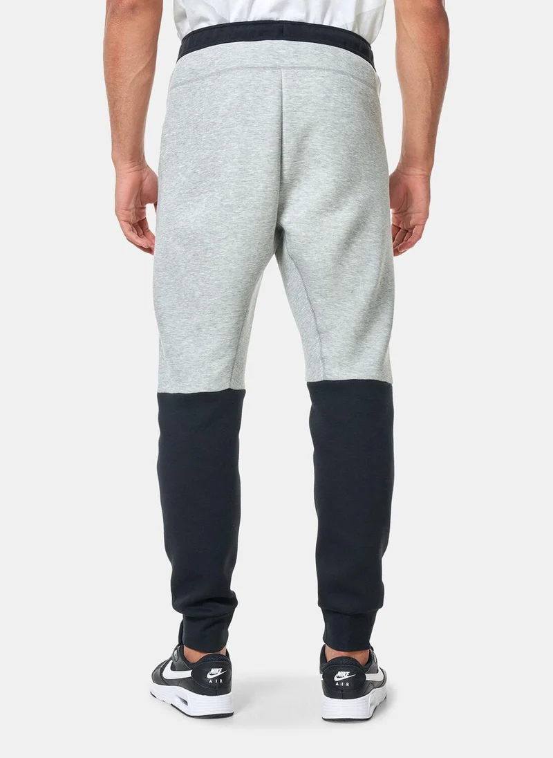 نايكي Men's Sportswear Tech Fleece Joggers