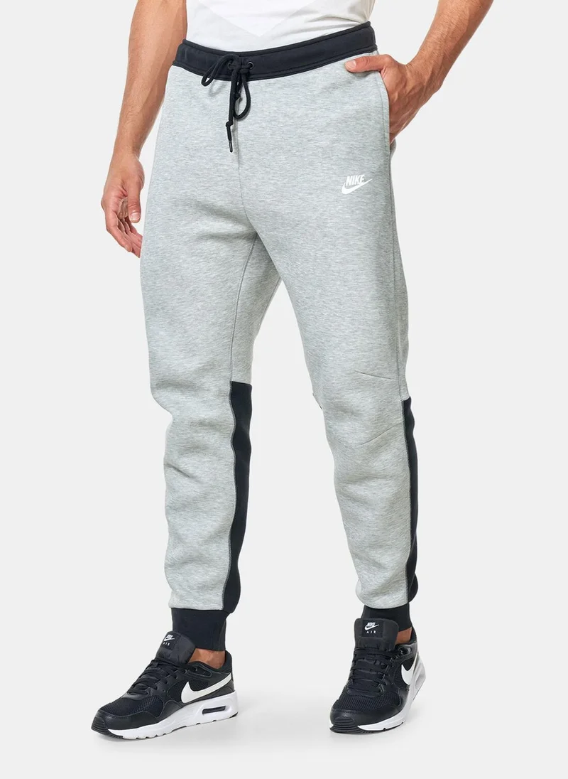 نايكي Men's Sportswear Tech Fleece Joggers