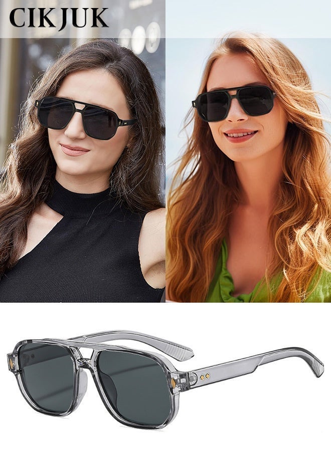 سِيكجُوك نظارات شمسية طيار للرجال والنساء نسائية ورجالية نسائيه رجاليه بتصميم جسر مزدوج كلاسيكي ريترو مستطيلة الشكل بحماية UV400 ذات طابع كلاسيكي قديم تتميز هذه النظارة الشمسية بتصميم نظاره شمسيه أنيق وتشمل نضارات نساءيه رجالي نضرات رجال من أفضل النظارات الشمسية رمادي - Image 1