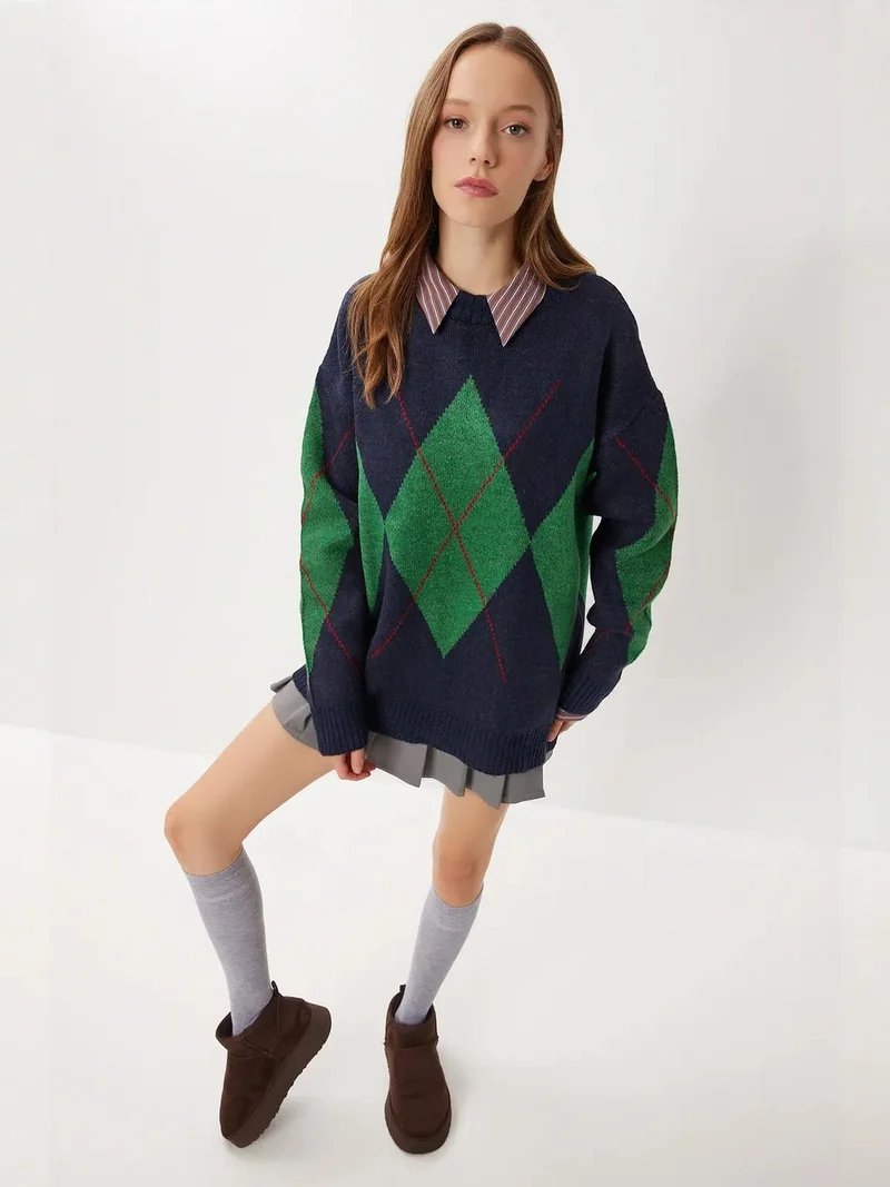 إسطنبول الساحرة ISTANBUL Oversized Sweater with Argyle Pattern