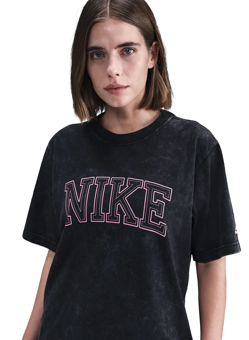 Nike Nsw Short-Sleeve T-Shirt Classics+