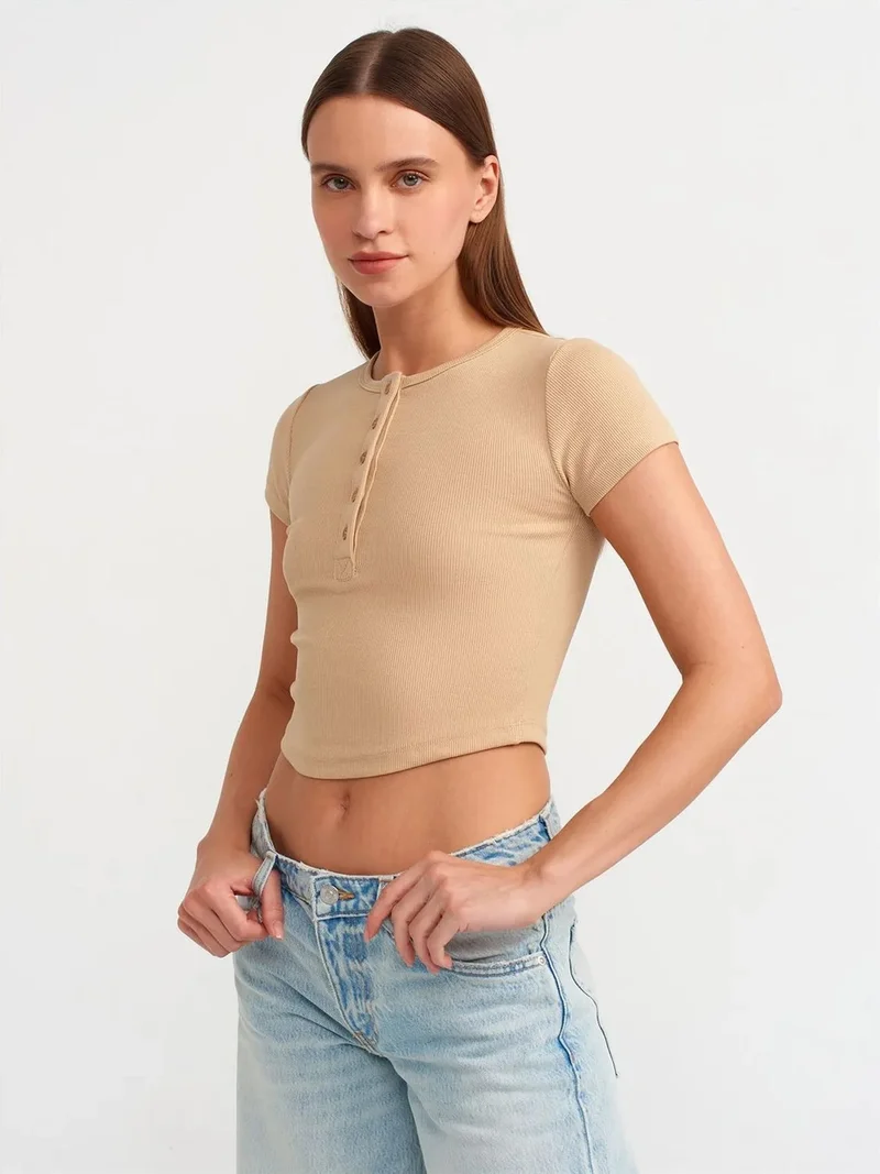 ديلفين Dilvin Women's Cropped Slim-fit Crew Neck T-shirt