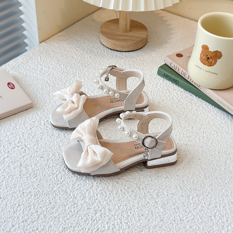 Girls Sandals 2025 Summer New Shoes High Heel Sandals Princess Leather Shoes New Summer Soft Sole Medium and Large Childrens Sandals Off-white