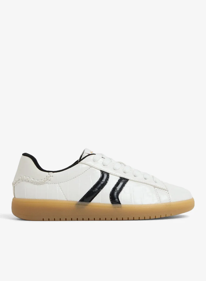 CHICSNEAKER2 Textured Lace Up Shoes