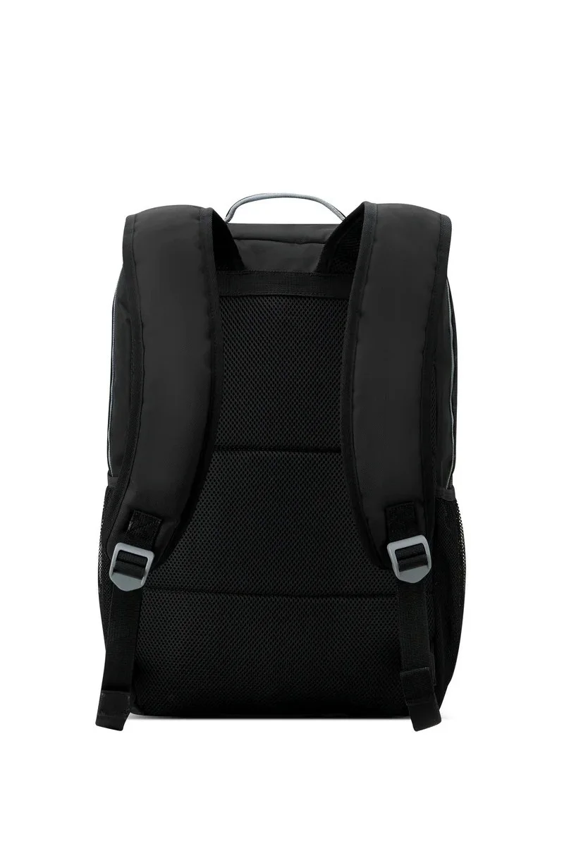 Jeep JS011B - Versatile 26L Capacity Multipurpose Backpack - Black