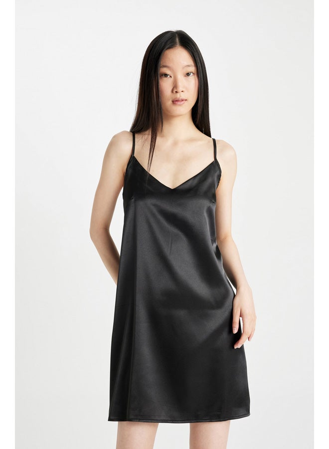 DeFacto Woman Homewear Regular Fit V Neck Strappy Woven Dress  - Image 3