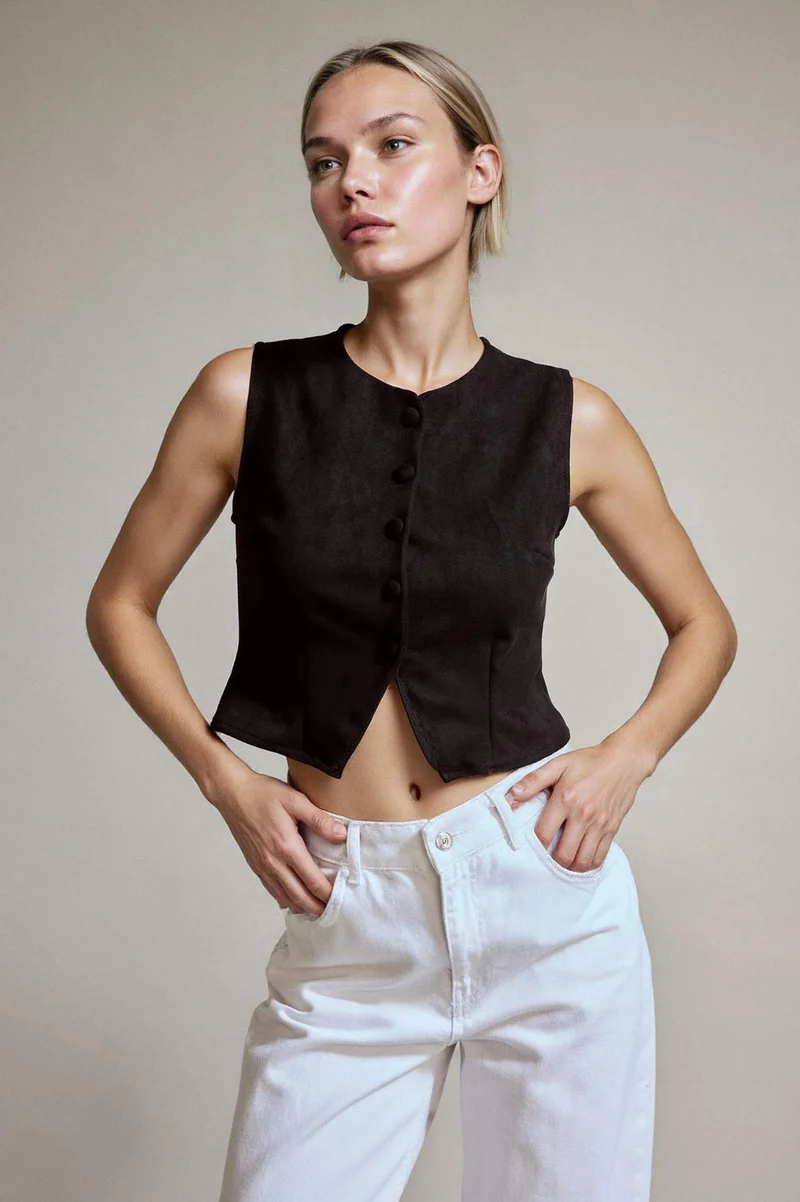 ديفاكتو Crop Suede Vest