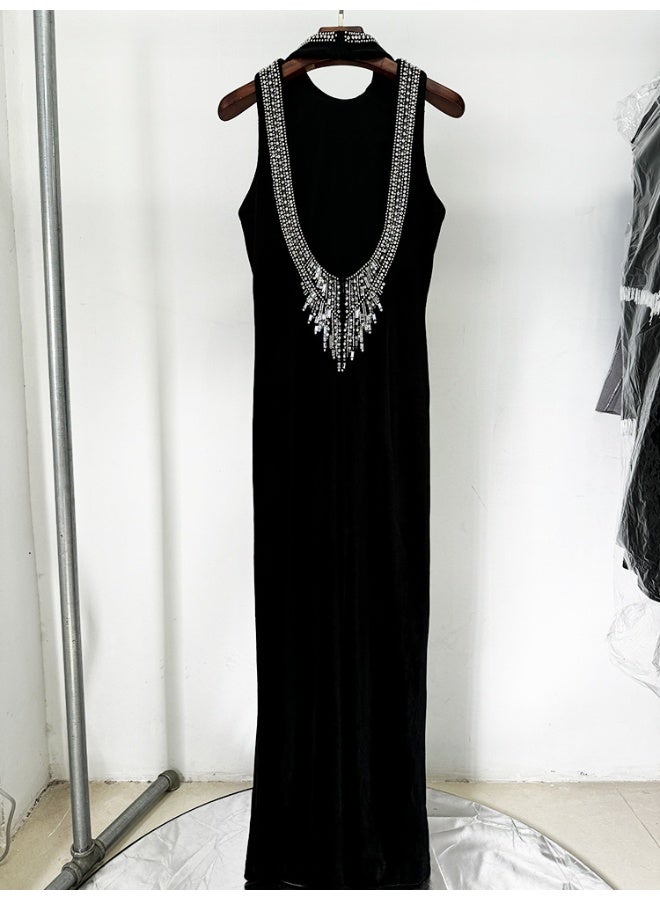 Madam Uniq Embellished Velvet Column Dress - Image 4