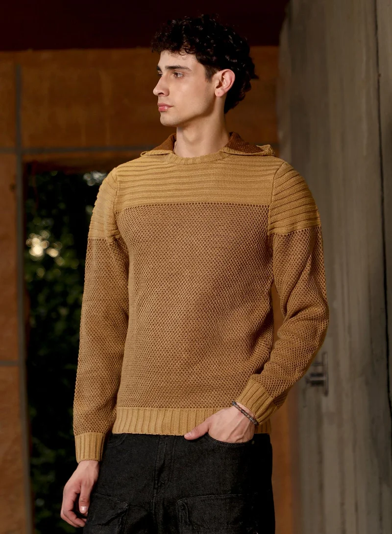 Campus Sutra Campus Sutra Men's Ash Brown Hive-Jacquard Knit Hooded Sweater | Hooded Neck , Ribbed Cuff Sleeves , Pull On Closure , Ribbed-Straight Hem | Solid Jacquard For Casual & Daily Wear