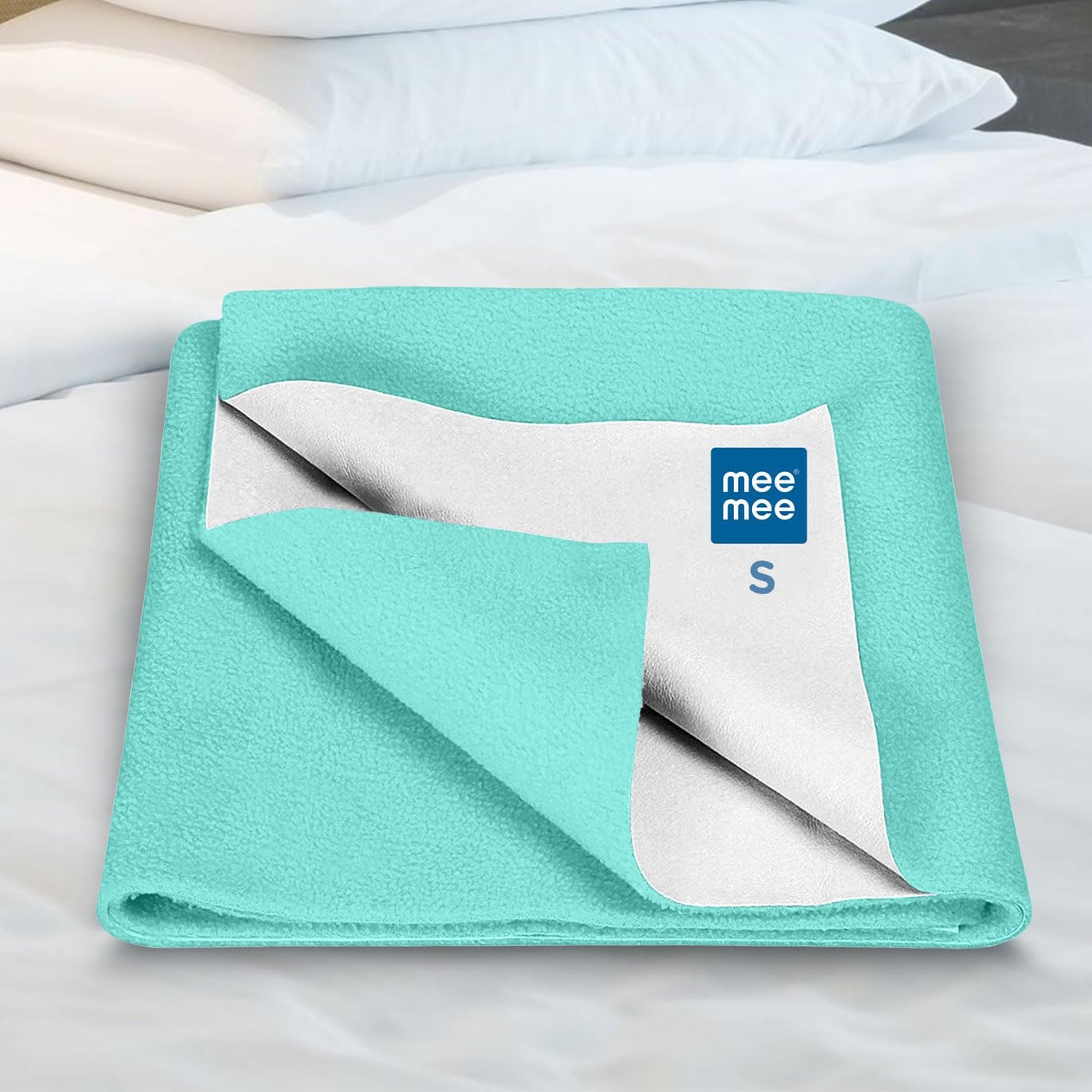 Mee Mee Instadry Cotton Bed Protector Mattress Extra Absorbent, Breathable, Soft and Gentle, Reusable Waterproof Quick Dry Baby Cot Sheet for Infant, 0 to 36 Month,Small, 50x70cm (Green)