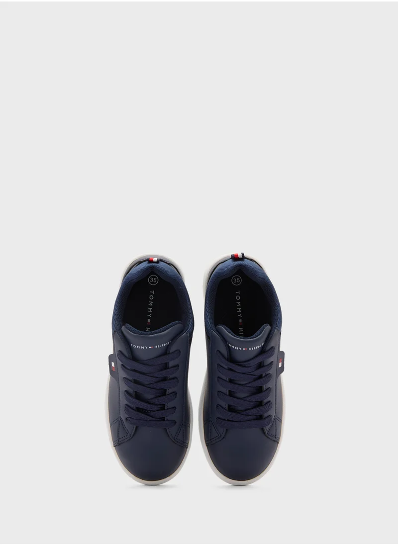 تومي هيلفيغر Kids Low Top Lace Up Sneakers