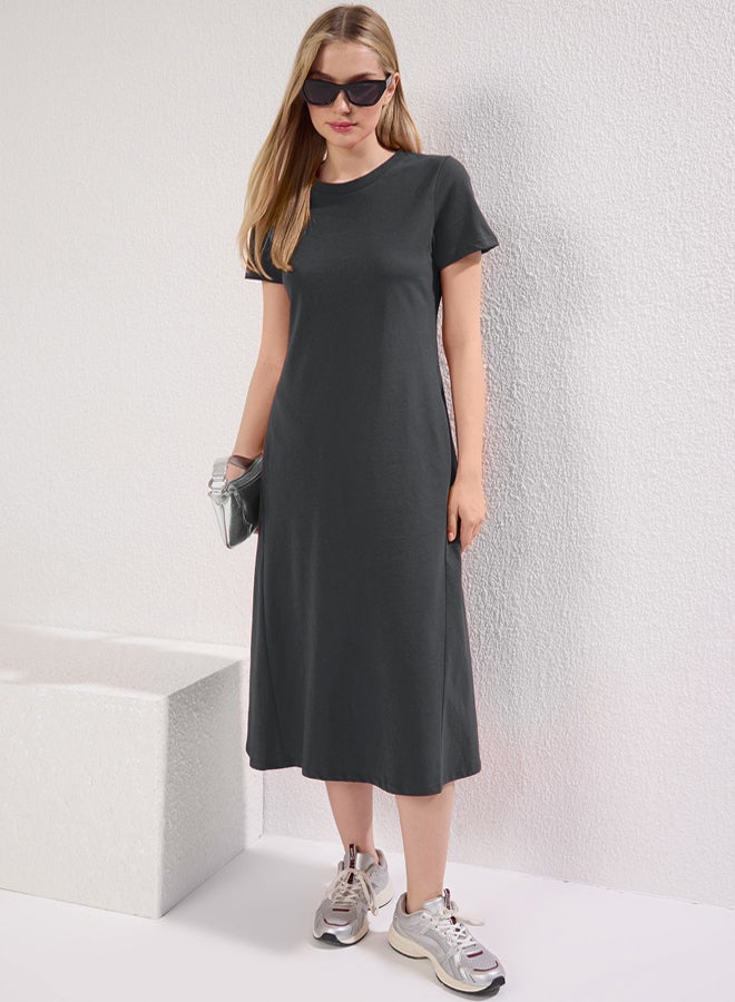 trendyol anthracite Plain T-shirt Dress Pocket Midi Knitted Dress - Image 3