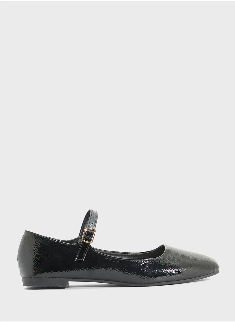 ايلا Classic Mary Jane Ballerina Flat