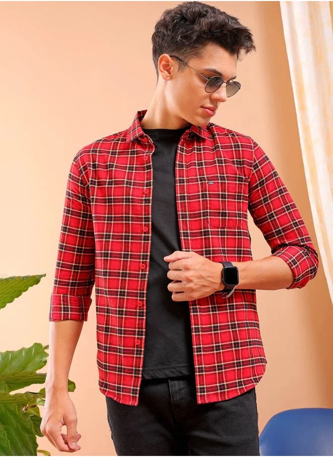 The Indian Garage Co Men Slim Fit Checkered Full Sleeves Cutaway Collar Casual Shirt