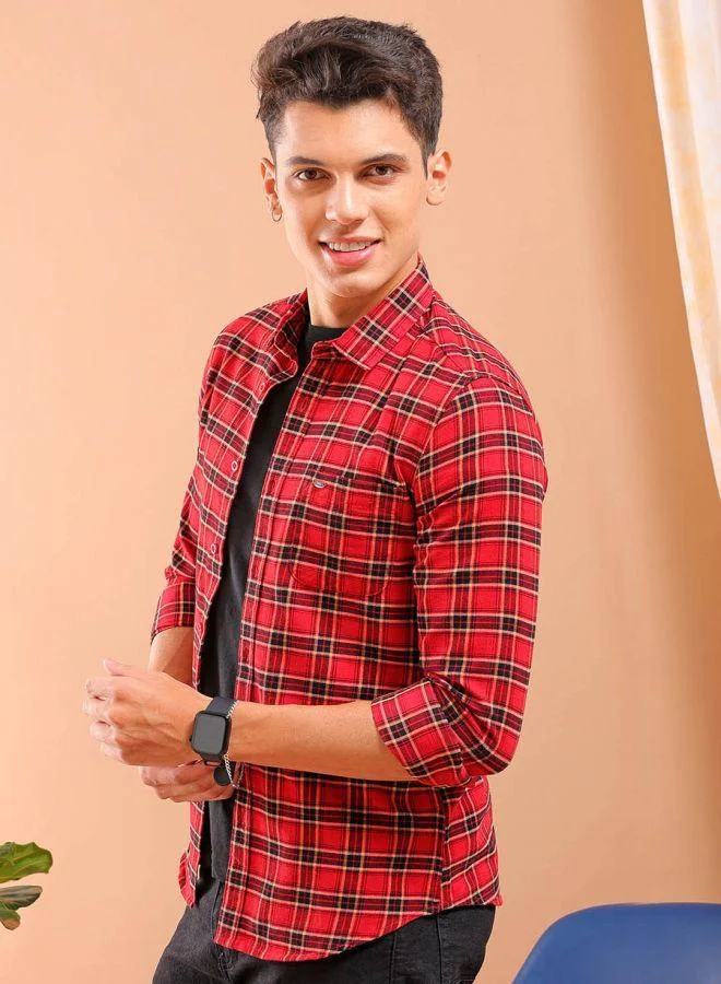 The Indian Garage Co Men Slim Fit Checkered Full Sleeves Cutaway Collar Casual Shirt