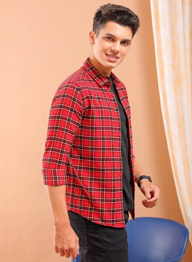 The Indian Garage Co Men Slim Fit Checkered Full Sleeves Cutaway Collar Casual Shirt