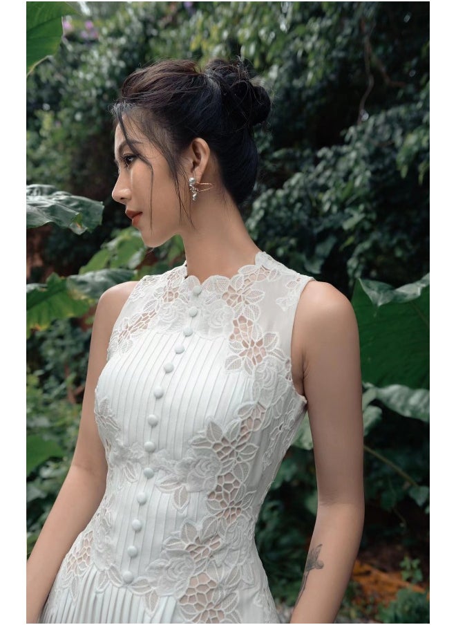 Madam Uniq New White Water-Soluble Lace Embroidered Short Sleeve Elegant Maxi Dress  - Image 2