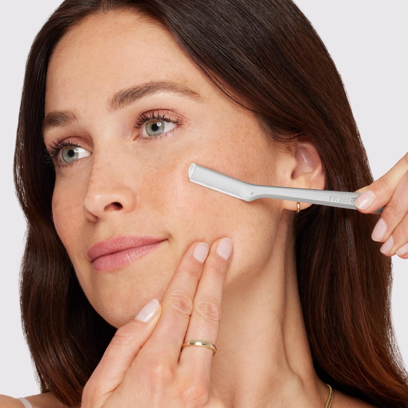 Tweezerman Stainless Steel Facial Razor - Image 2