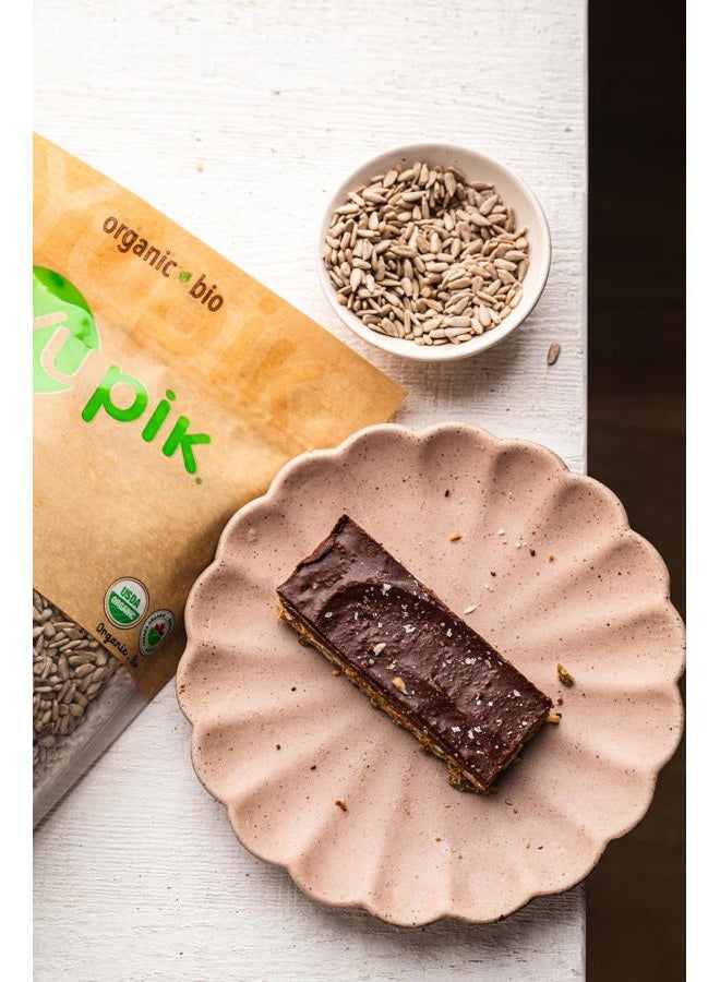 Yupik Organic Sunflower Seeds, No Shell, 2.2 lb (35.2 oz), Non-GMO, Vegan, Gluten-Free, Kosher, Raw Seeds, Salt-Free, Oil-Free, Source of Fiber & Iron, Healthy Snack, Ideal for Baking & Topping - Image 5