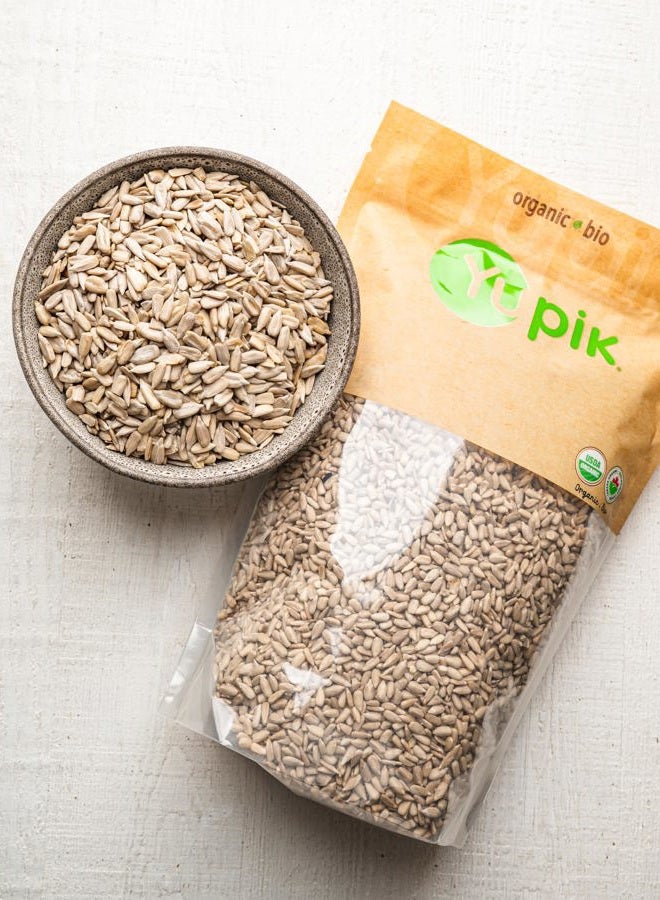 Yupik Organic Sunflower Seeds, No Shell, 2.2 lb (35.2 oz), Non-GMO, Vegan, Gluten-Free, Kosher, Raw Seeds, Salt-Free, Oil-Free, Source of Fiber & Iron, Healthy Snack, Ideal for Baking & Topping - Image 4