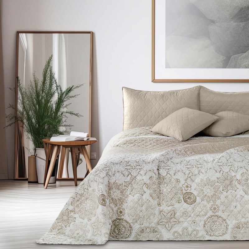 DecoKing Bedspread 220 x 240 cm beige white cappuccino bedspread with abstract pattern doublesided easycare Alhambra