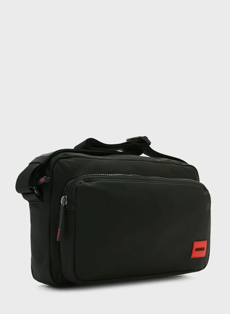 HUGO Essential Messenger Bag