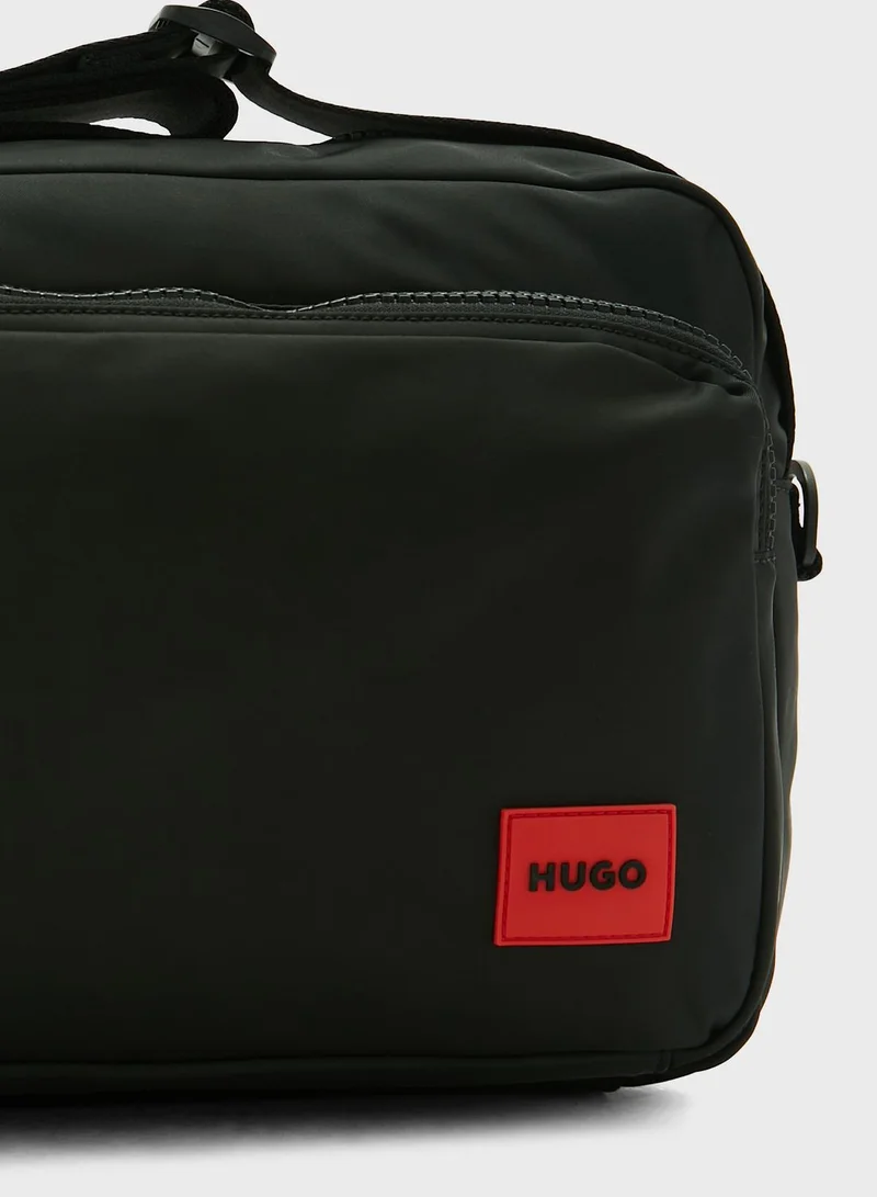 HUGO Essential Messenger Bag
