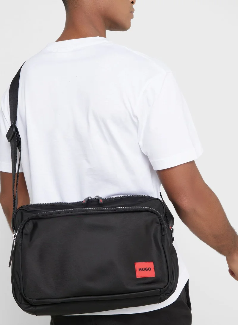 HUGO Essential Messenger Bag