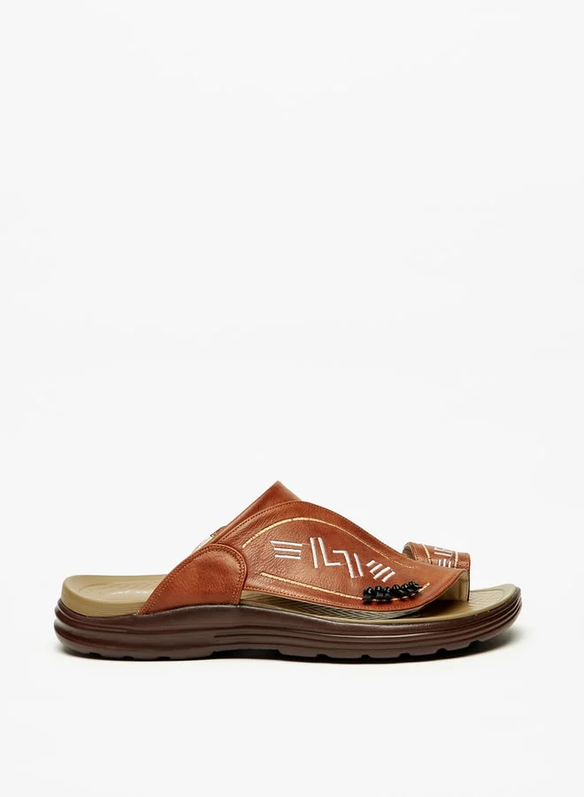 الواحة Men Embroidered Slip-On Arabic Sandals with Toe Loop