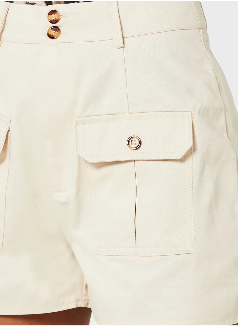 Missguided Double Pocket Detail Shorts