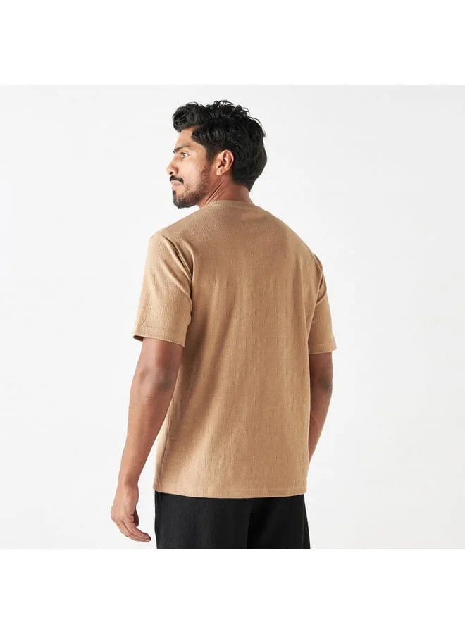 Iconic Iconic Textured T-shirt with Crew Neck and Short Sleeves
