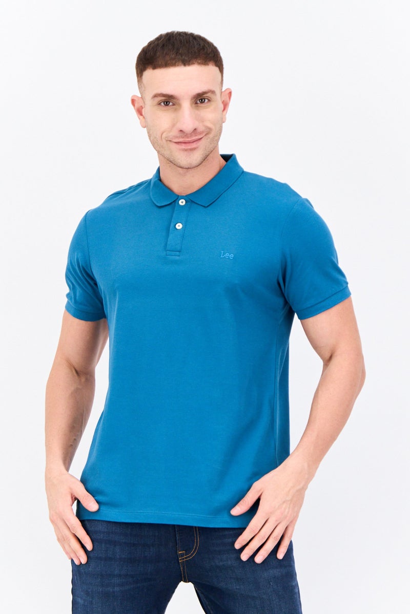 LEE تي شيرت بولو للرجال بقصة عادية بأكمام قصيرة وشعار مطرز، أزرق فواتح - Image 1