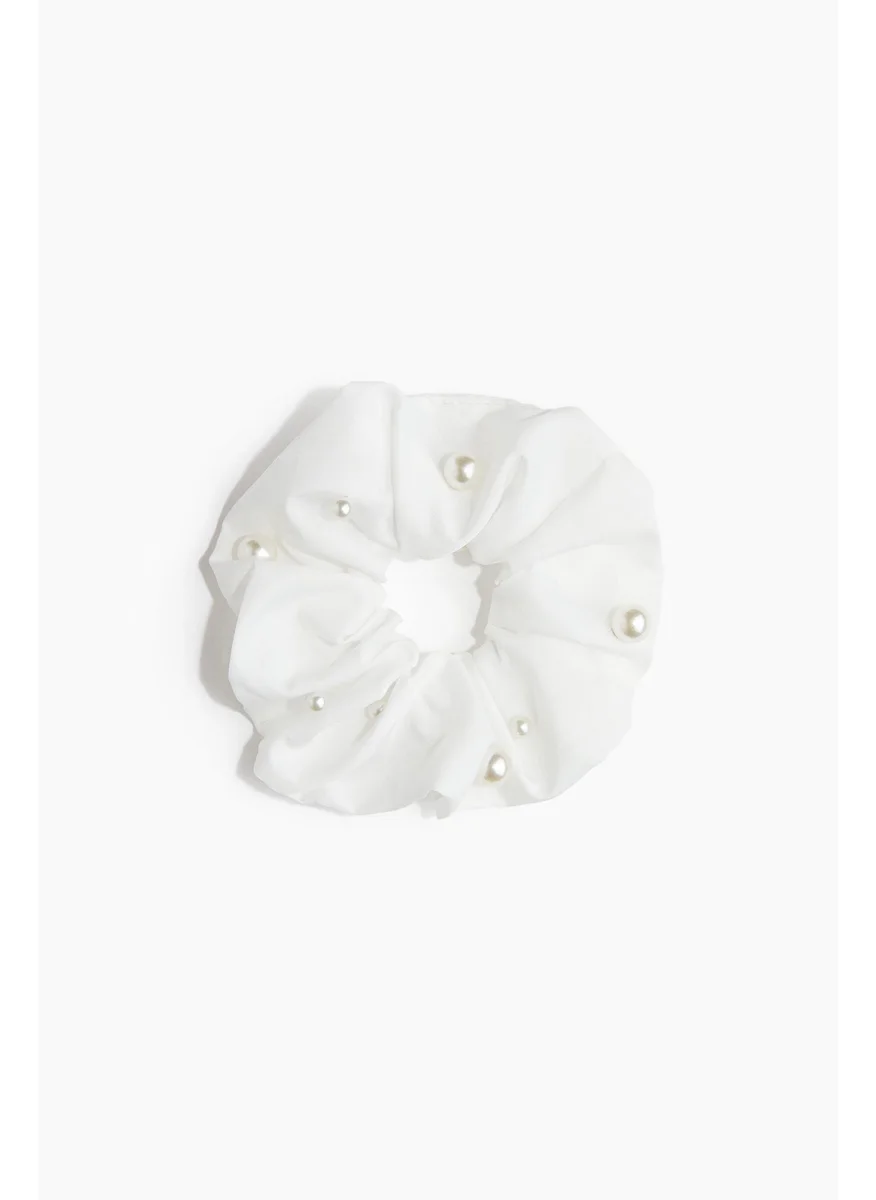 اتش اند ام Beaded Scrunchie