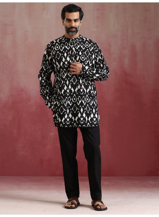 ترو برونز Men's Black Ikat Print Mandarin Collar Kurta Co-ord set  - Image 1