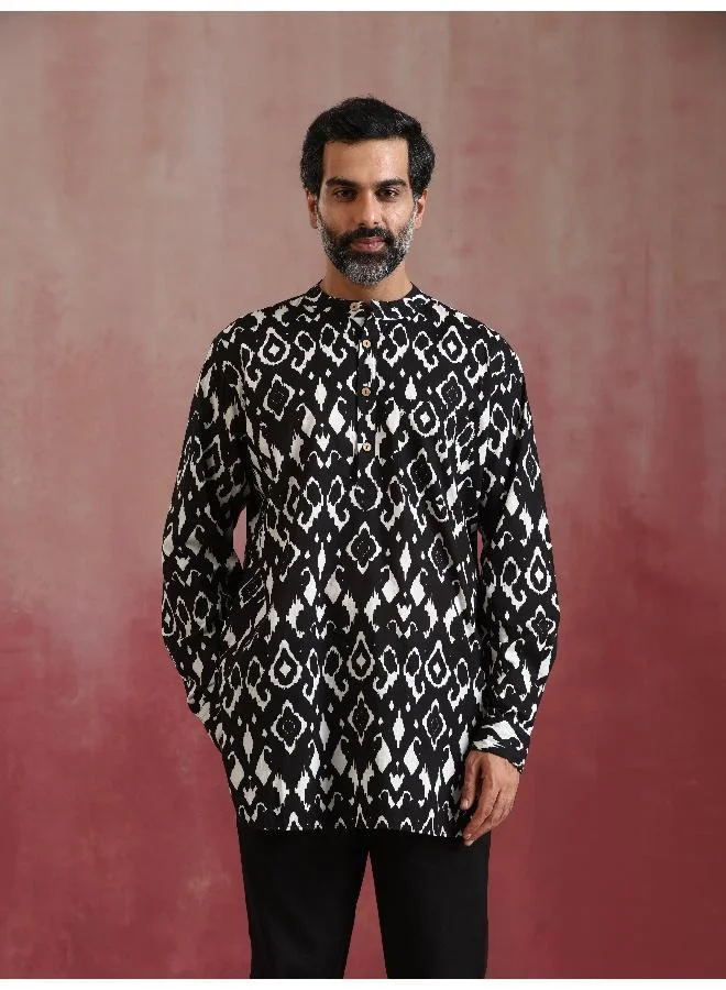 trueBrowns Men's Black Ikat Print Mandarin Collar Kurta Co-ord set
