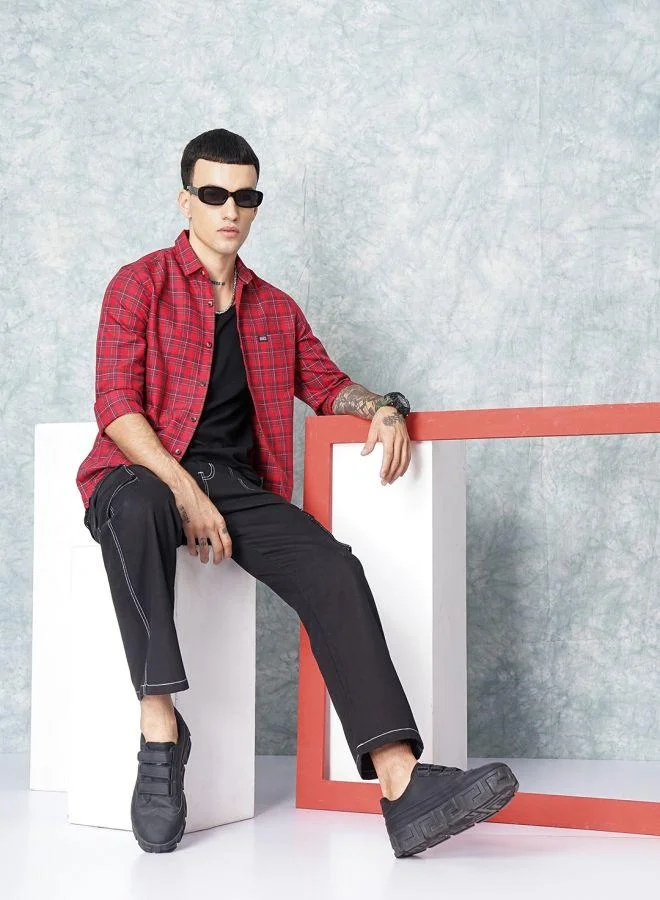 The Indian Garage Co Men Slim Fit Checkered Full Sleeves Spread Collar Casual Shirt