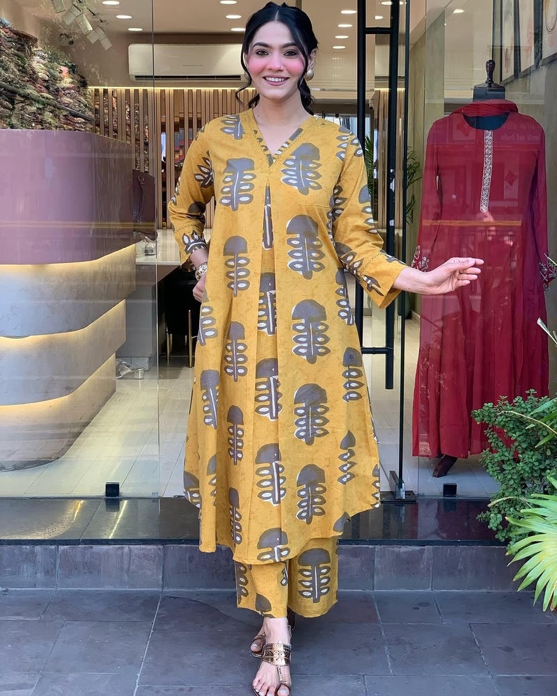 Toochki Kurti Set for Women | Anarkali Fit & Flared Kurtas for Women's | Cotton Kurtis for Woman | Kurta with Palazzo| Ethnic Salwar Suits Sets Yellow - Image 4