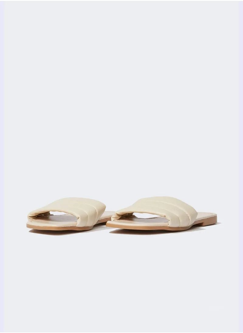 ديفاكتو Woman Casual Flip flop