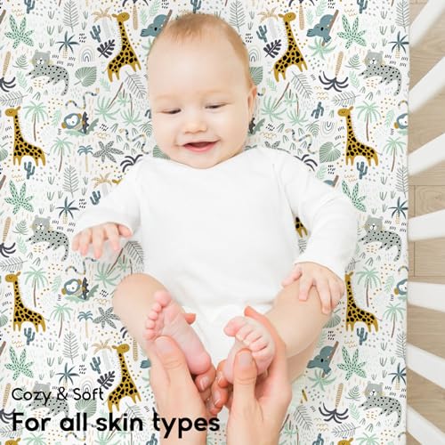 YOOFOSS شراشف يووفوس للعب والراحة، شراشف سرير مصغر 2-Pack لماتريس Pack N Play، شراشف مرنة للعب، ناعمة وقابلة للتنفس باللون الأخضر+زرافة - Image 4